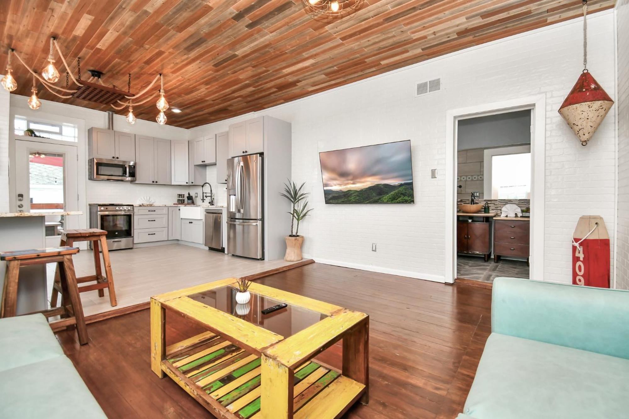 Nautical Loft With Outdoor Kitchen & Beach Access Apartment Galveston Exterior photo